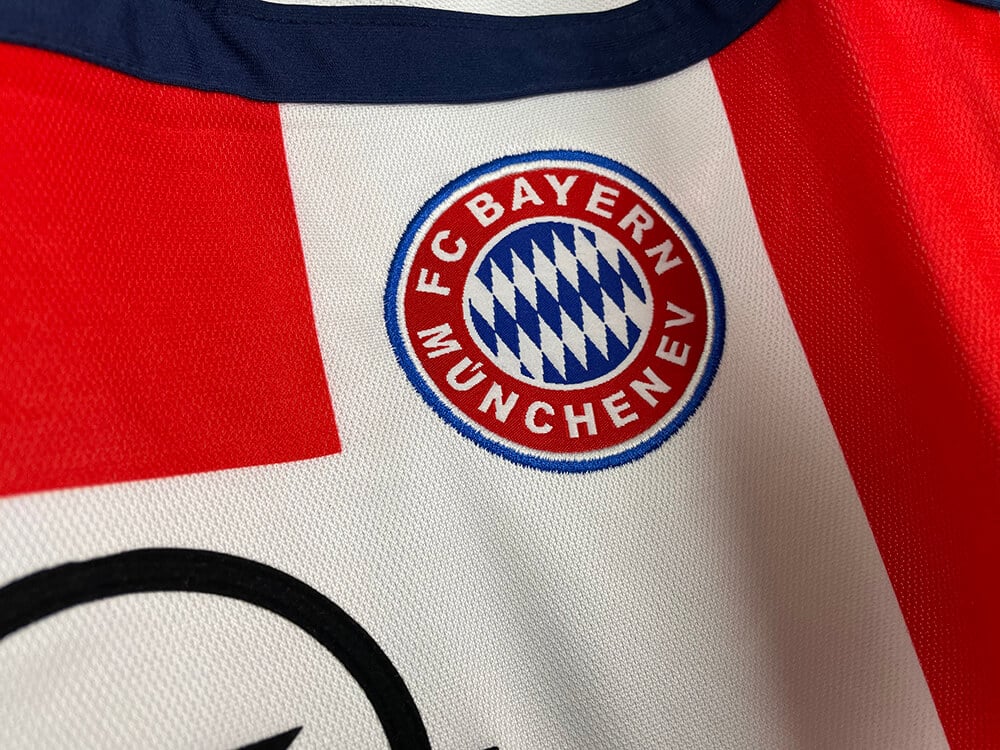Bayern Munich 2000/01 away white kit